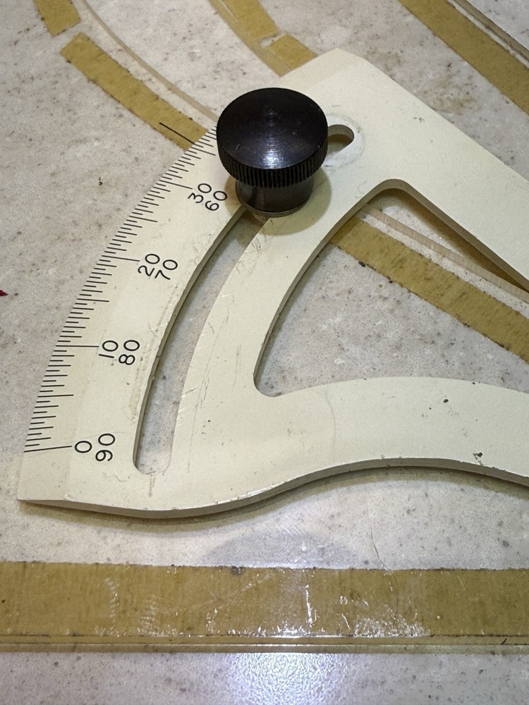 Vintage Clear Adjustable Triangle Universe Model 1400-6