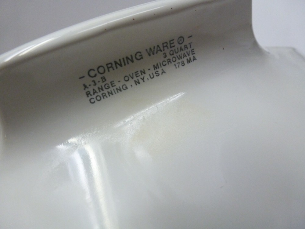 Corning Ware Wildflower A-3-B Casserole with Lid 3 Quart