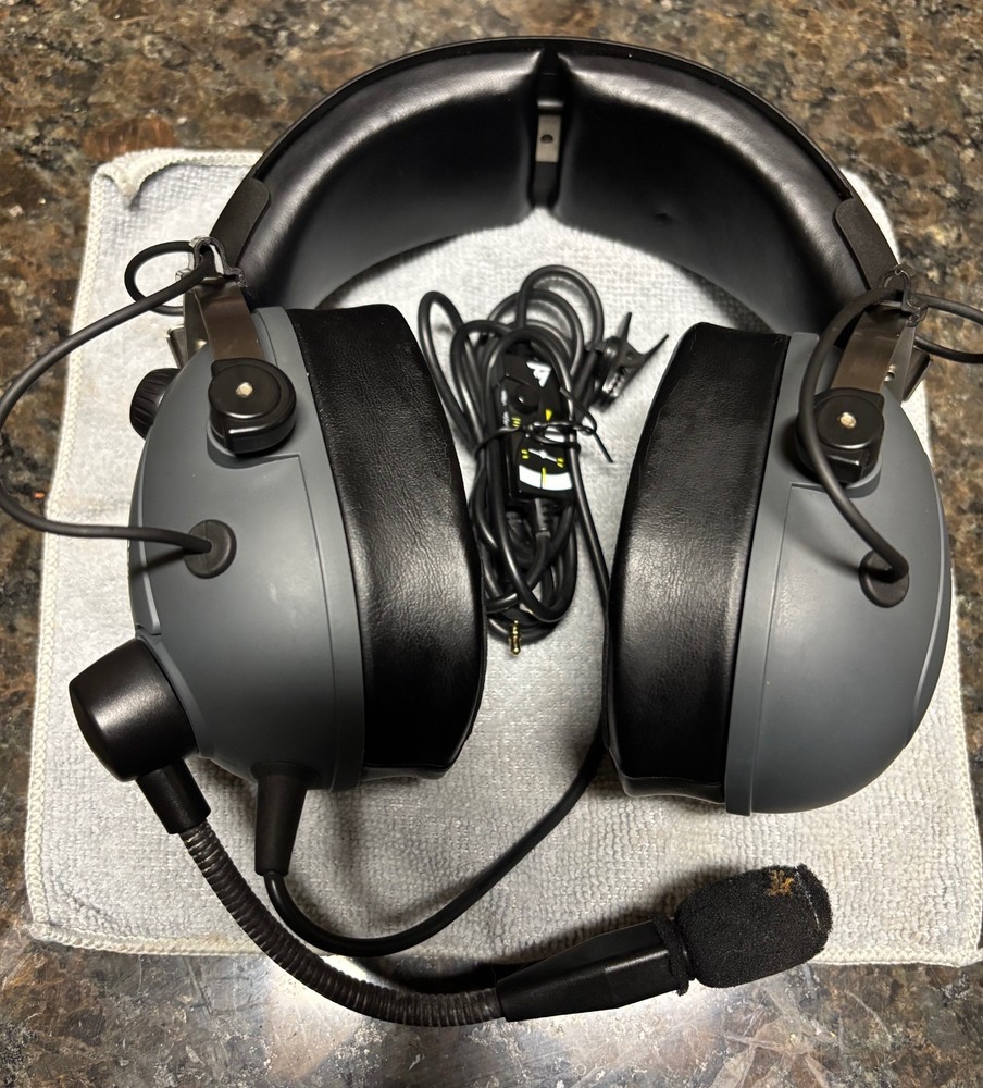 Thrustmaster T-Flight U.S. Air Force Edition Multi-Platform Gaming Headset