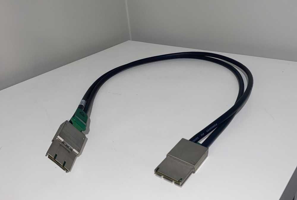 HUAWEI 04050141 IPASS 8X Cable data cable 1m x8 PCIe