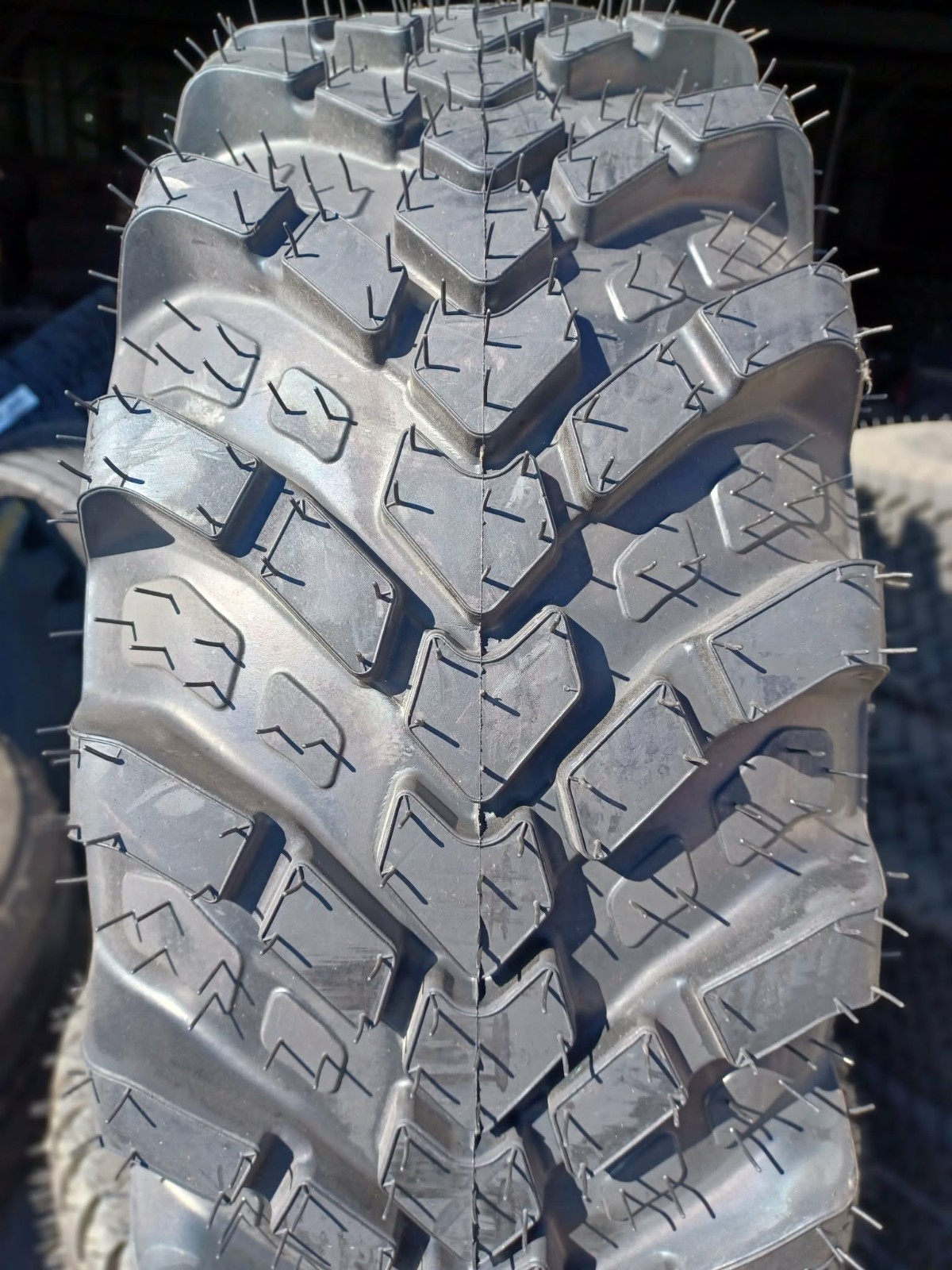 29x9.50-15 TIRE TURF R14T NEW COSMETIC BLEM 6PLY 2595015 29 9.50 15