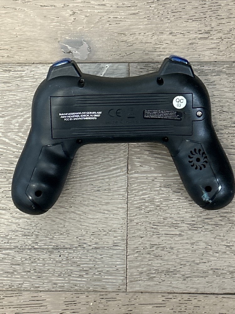 AWW AW-QDR-BTS-ASST Battle Drones QuadDrone Quadcopter Controller Untested