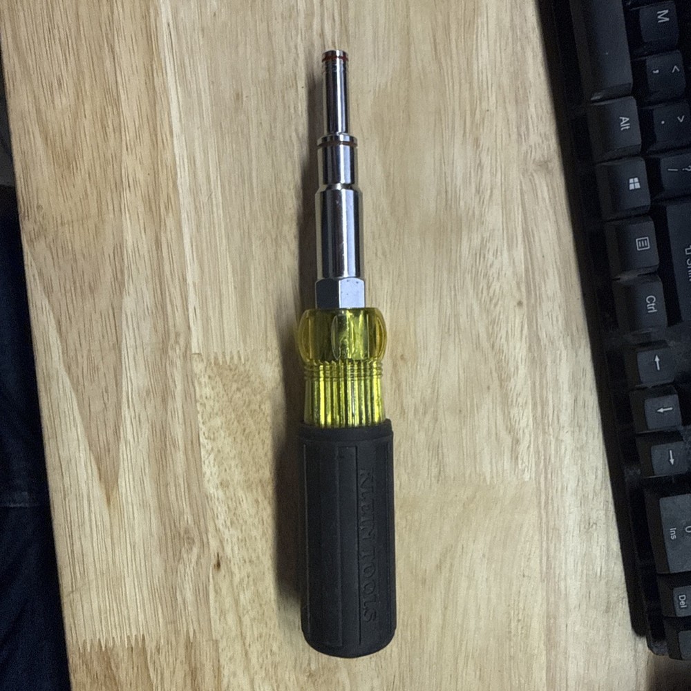 KLEIN TOOLS 6-in-1 Multi-Nut Driver used