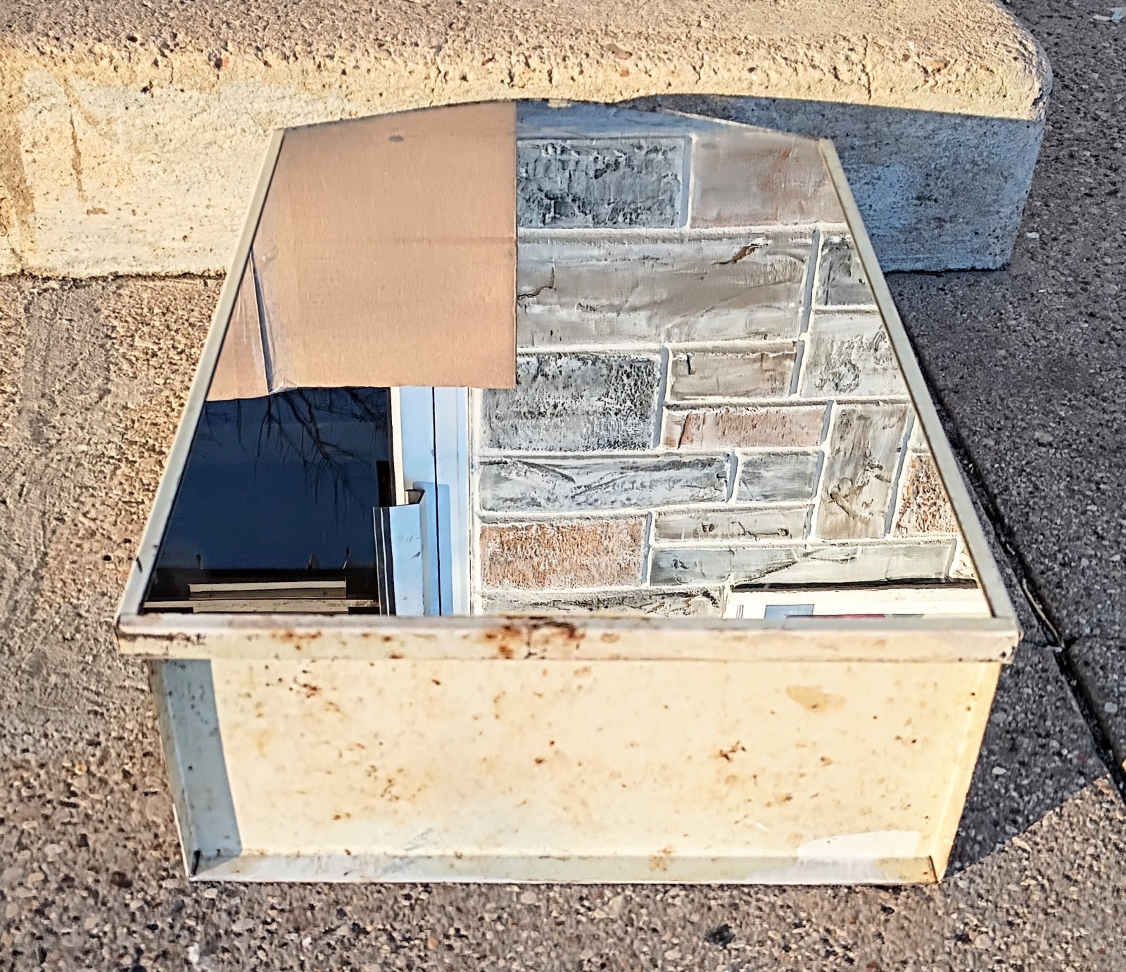 Vintage Metal Wall Mount Medicine Cabinet Arched Door Mirror Etched Lines & Dots