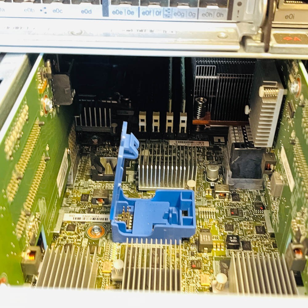 NetApp NAF-1302 Dual SAS Disk Array Filer System w/ 2x Controller 2x PSU 6x Fan