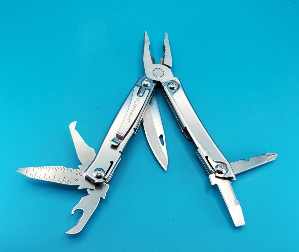 Leatherman Rev 3.8" Multi-Tool, Stainless!