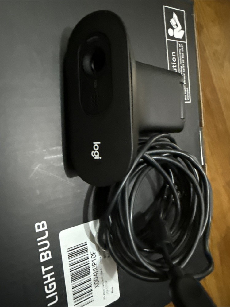 Logitech Logo Camera HD 720p V-U0018 Built In Microphone USB Computer Camera