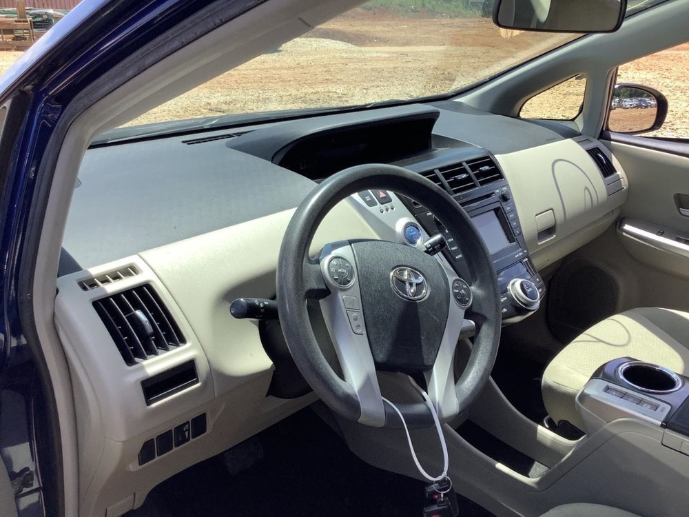 PRIUS 2013 Glove Box 4686434