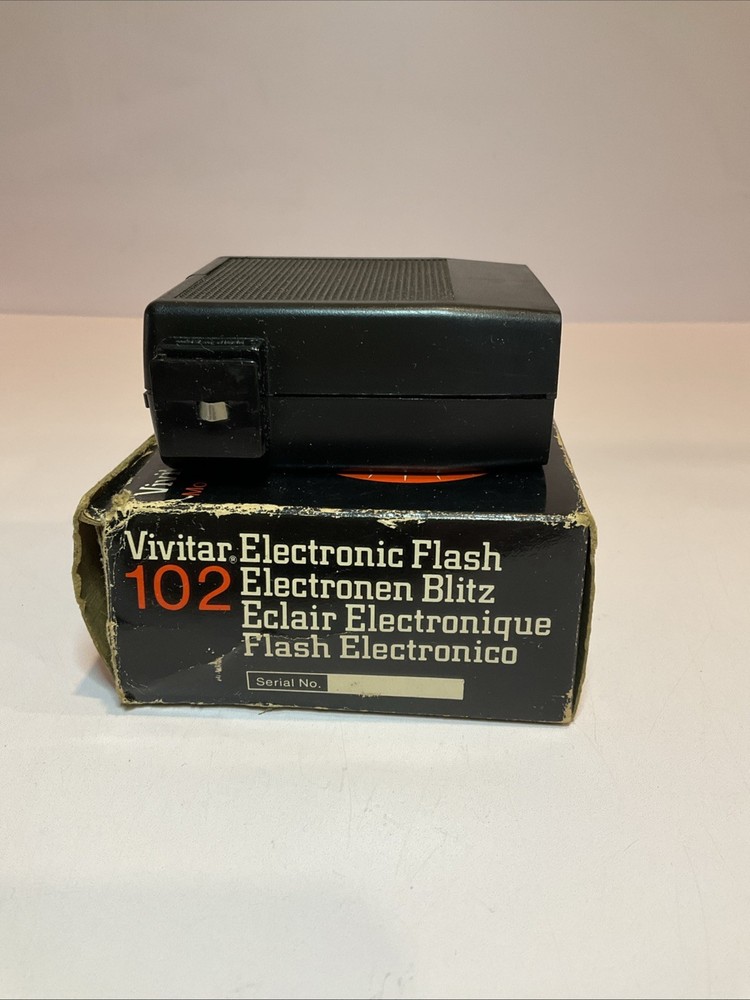 Vivitar Electronic Flash Model 102 Working Good Box!
