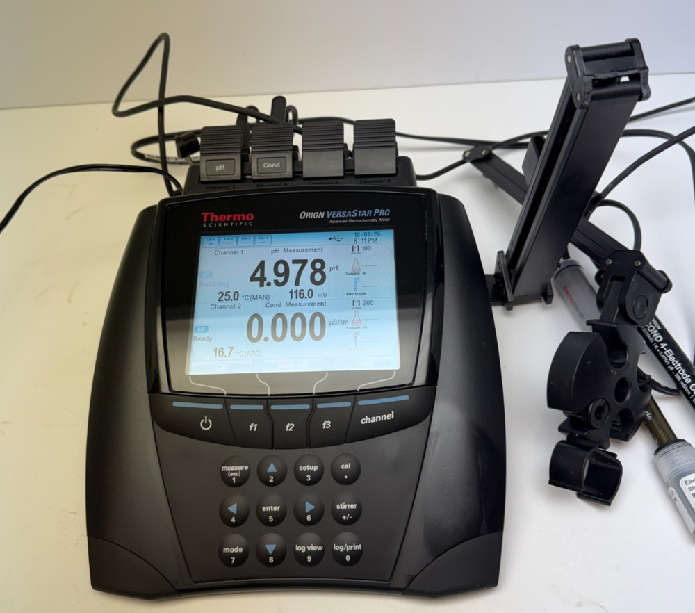 Thermo Orion VersaStar Pro pH/Conductivity Meter with Electrode