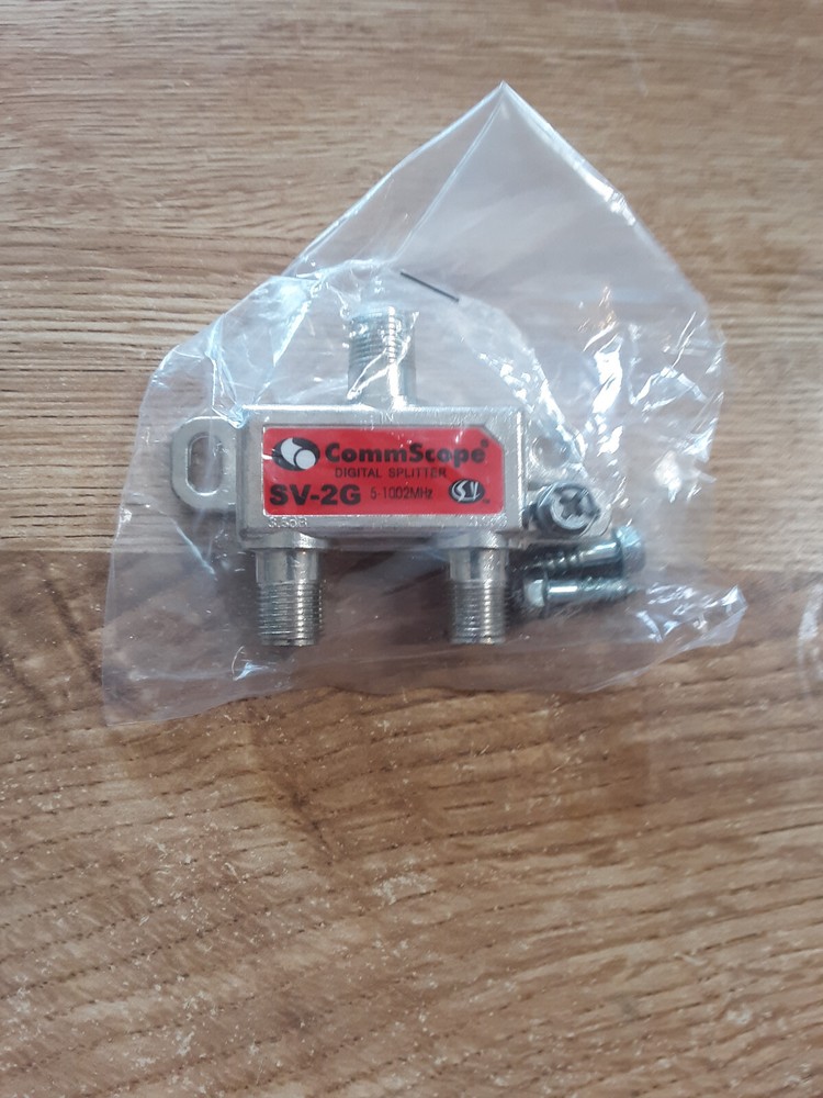 1' Ft JIMS CABLE WORLD Coaxial Cable Plus 2 Way Commscope Digital Cable Splitter
