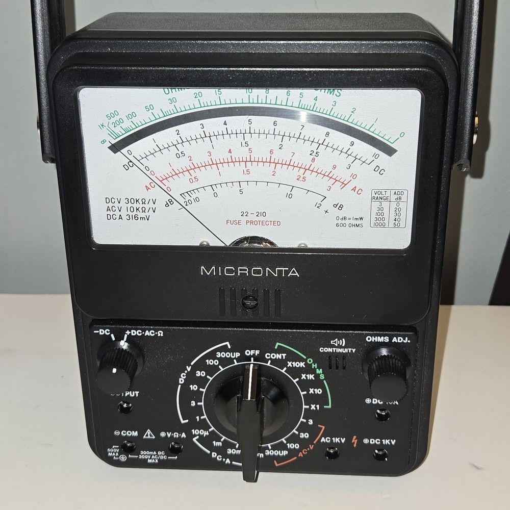Micronta 22-210 Analog Voltage Ohm Multi-Meter Audible Continuity AC/DC - Tested