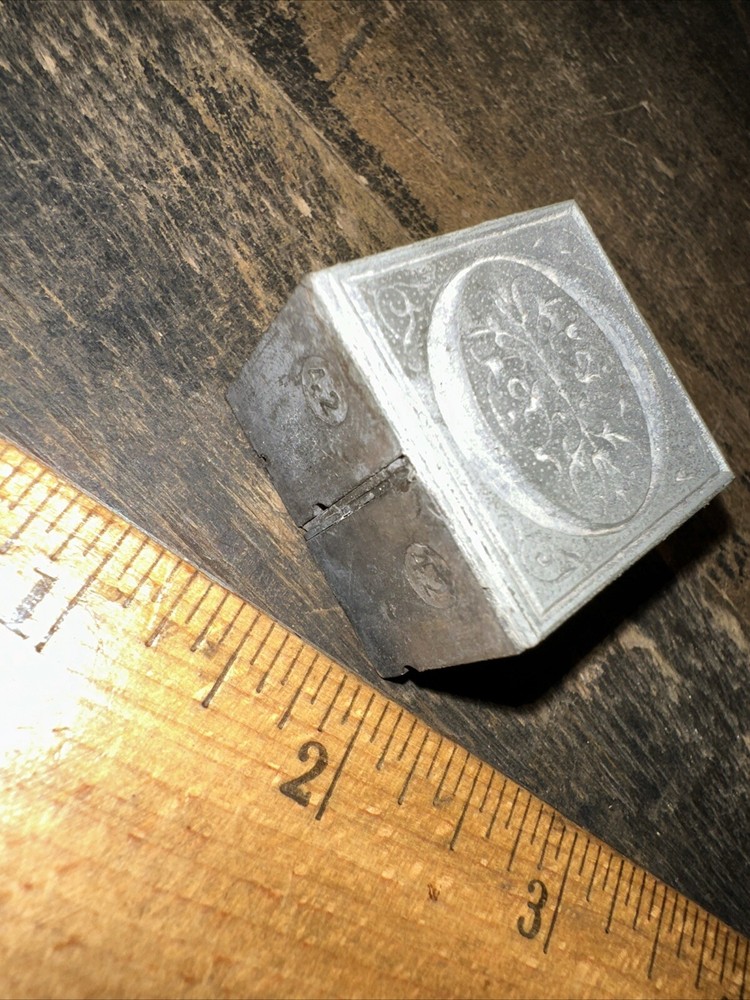 Printing Block ( Floral Scene ) Lead Block, Nice Lines!