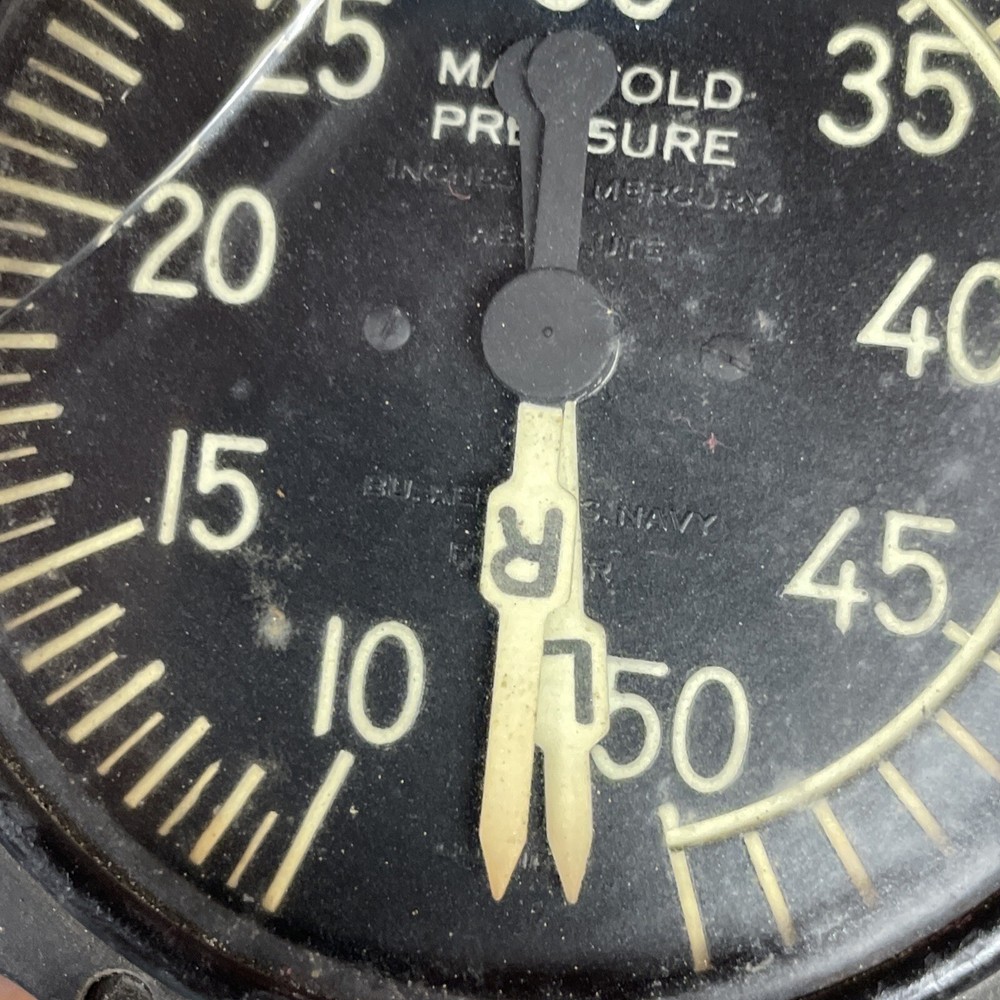 Airplane Manifold Pressure Gauge Indicator