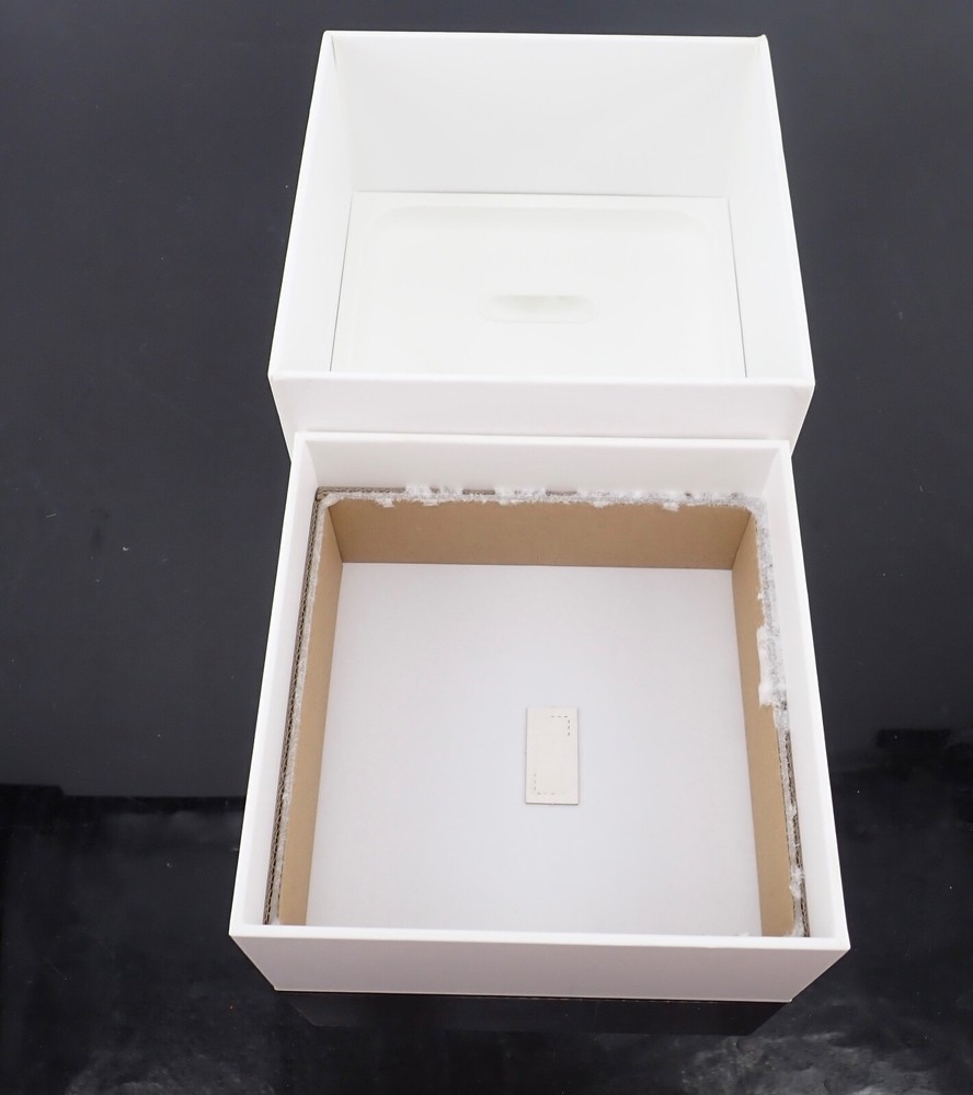 Empty Apple Watch Box Series 3 42 MM Case Space BOX ONLY