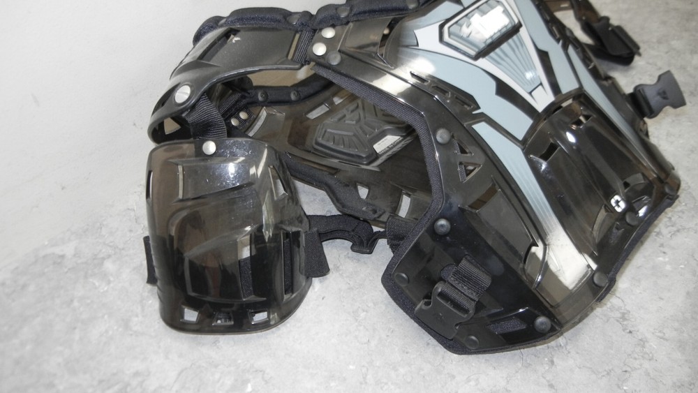 THOR CHEST QUADRANT PROTECTOR NOS YOUTH 60-100 LBS