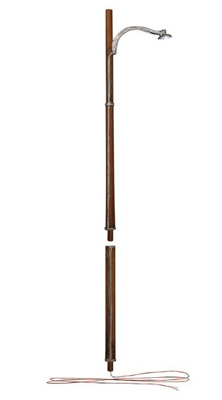3 Woodland Scenics Just Plug Wooden Pole Street Lights HO Scale JP5630