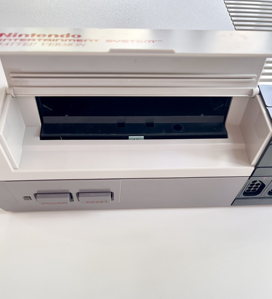 BOXED 🔥 Nintendo Entertainment System NES Control Deck Console + 2 Controllers