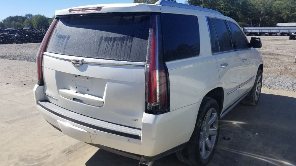 15 CADILLAC ESCALADE FRONT FACING CAMERA WINDSHIELD MOUNTED 23171580