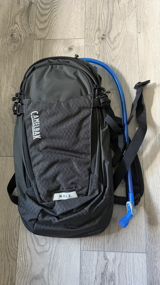 Camelbak M.U.L.E. 12 - 100oz / 3L  Hydration Backpack - NEW with tags!