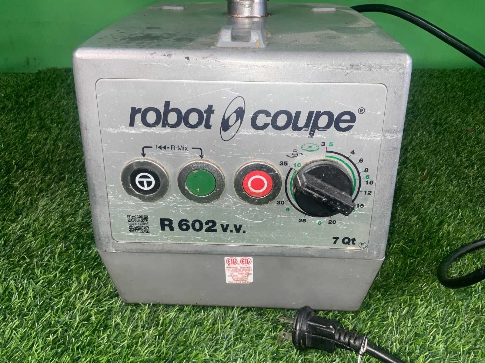 Robot Coupe R602 V.V. Series Food Processor BASE..NEEDS REPAIR R