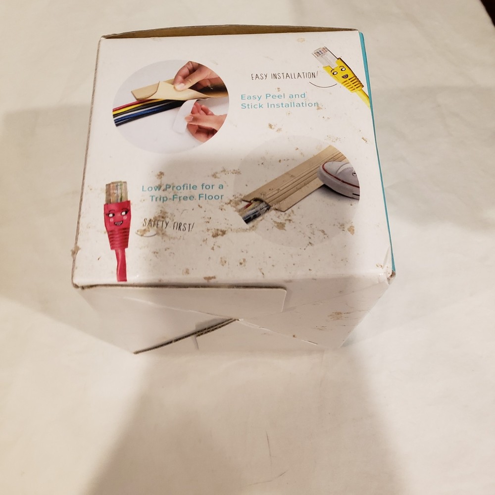 UT Wire Cable Blanket, Opened Never Used