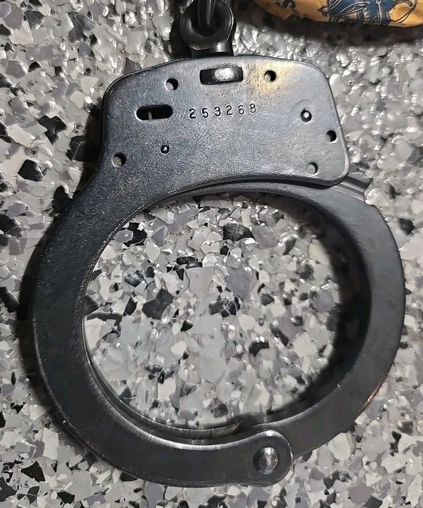 Vintage Smith & Wesson Model M100-1 Handcuffs with Box/Manual!