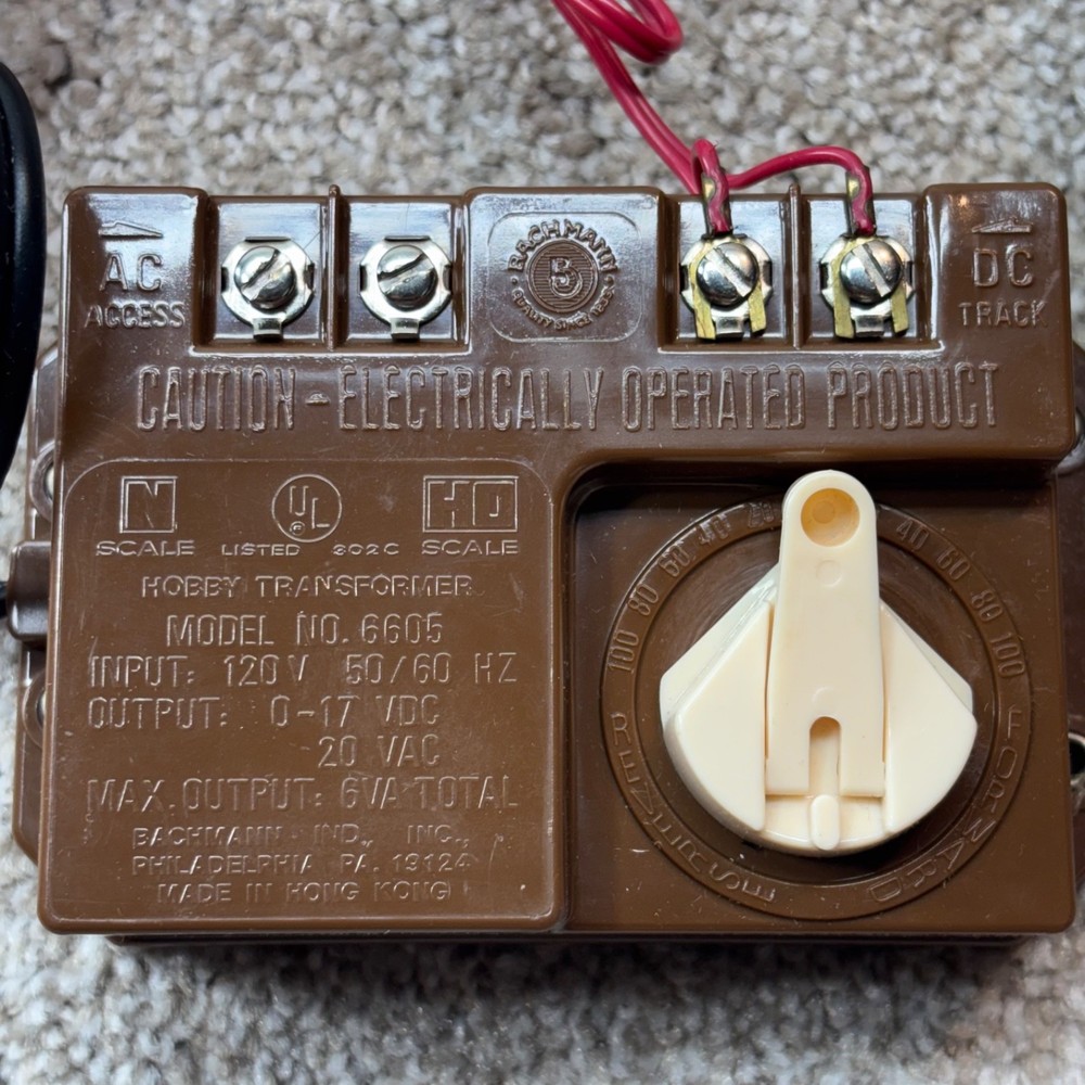 Bachmann HO Power House Power Pack Train Transformer Model AE44-6605 .