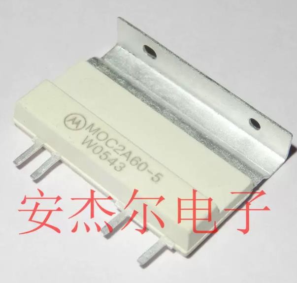 MOT ZIP-4,2     CROSS TRIAC OUTPUT, MOC2A60-5 *cl