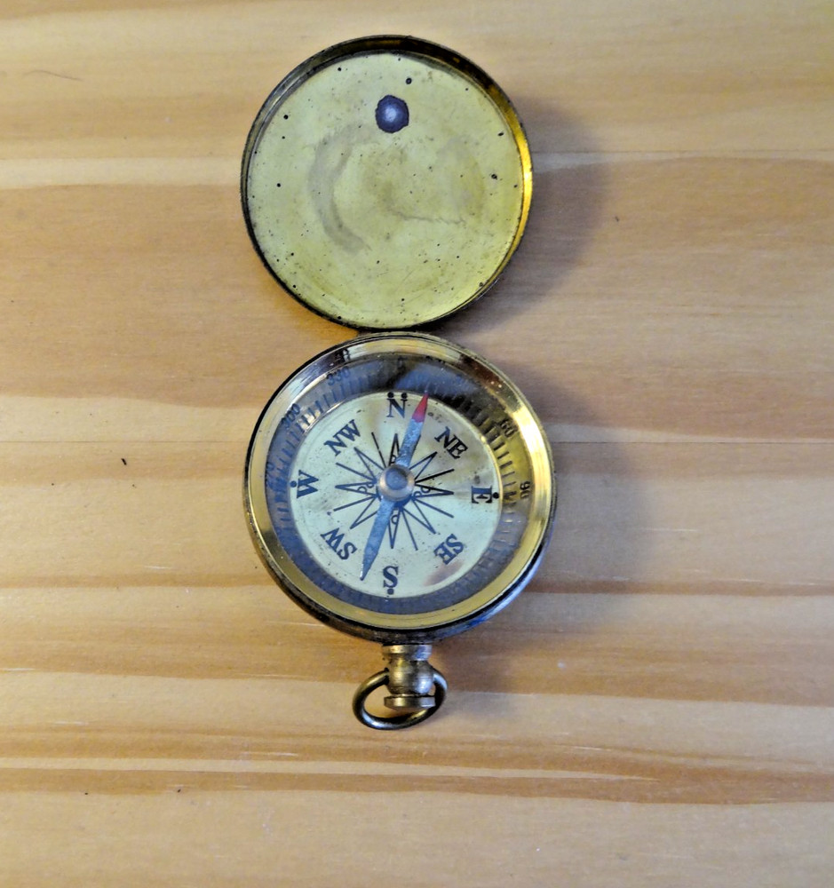 Basic Brass Compass  Vintage - Pocket Size about 1.5 inch diameter