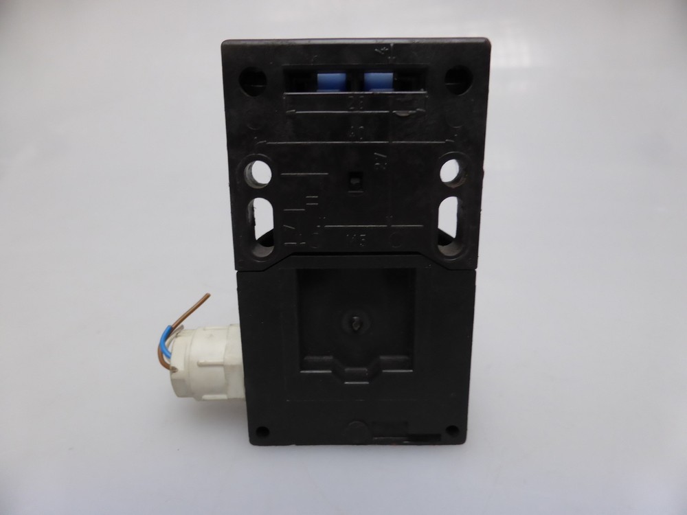 Schmersal Vde0660 230V; 1747