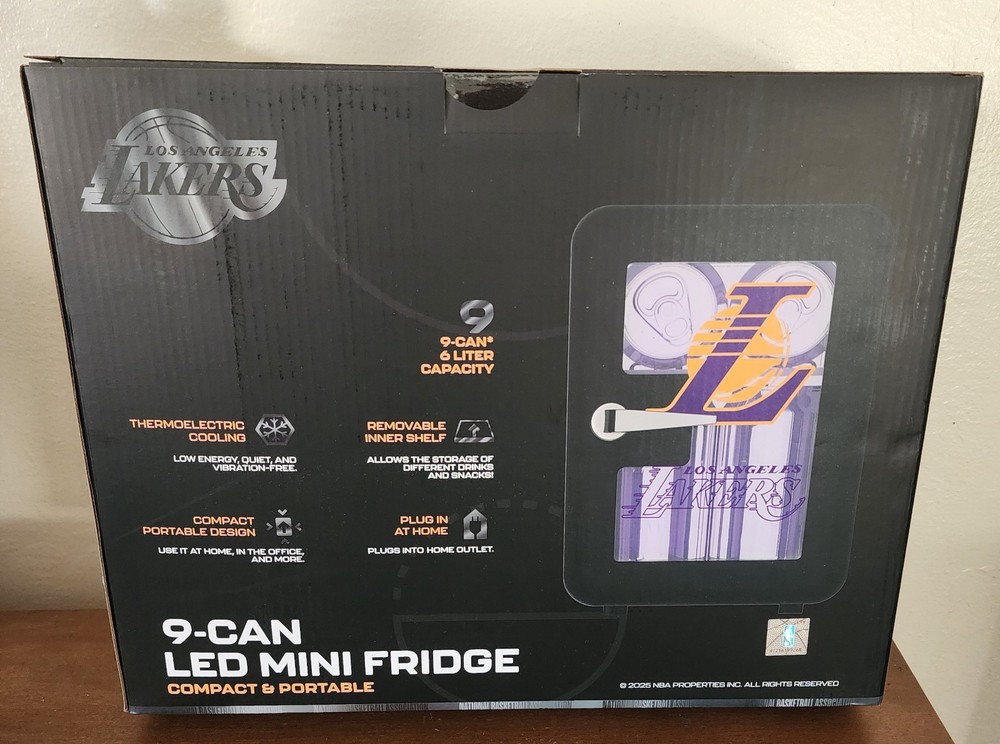 Los Angles Lakers 9 Can LED Mini Fridge