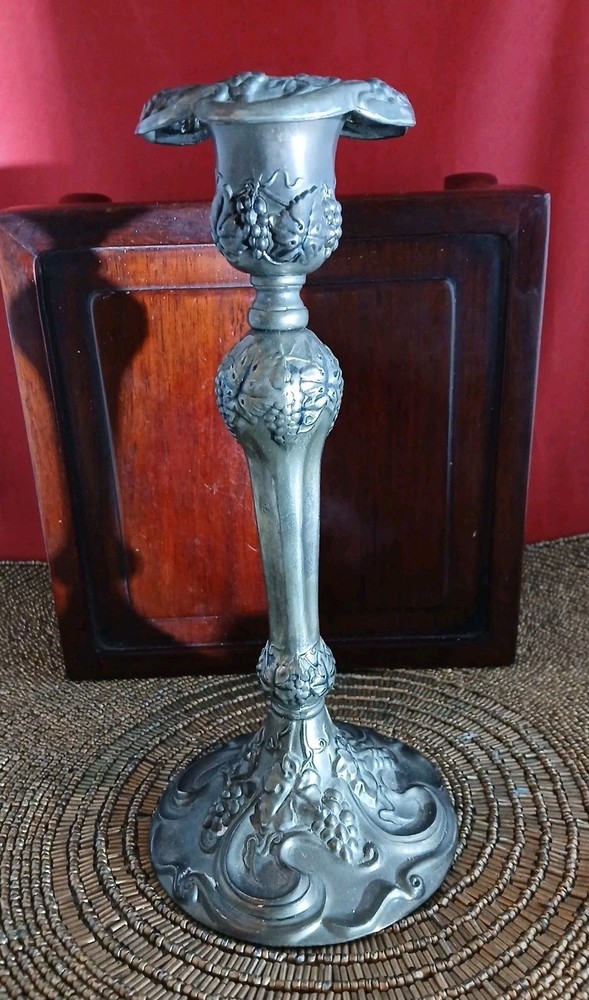 Vintage Godinger Silver Plated 8.5/8" Candlestick Baroque Grape Motif