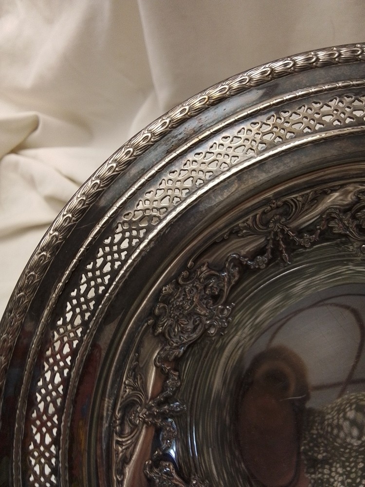 Vintage International Silver Co Silverplated 8" Bowl With Pierced Rim