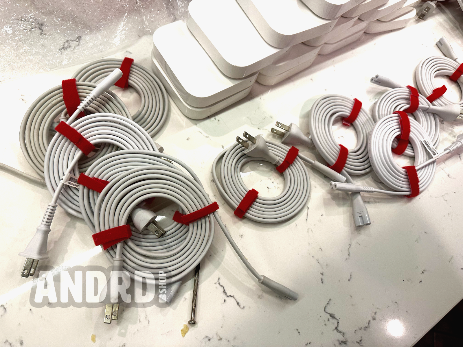 Best On Ebay Apple Airport Express 2nd Gen A1392 w/Power Cable MC414LL/A Airplay