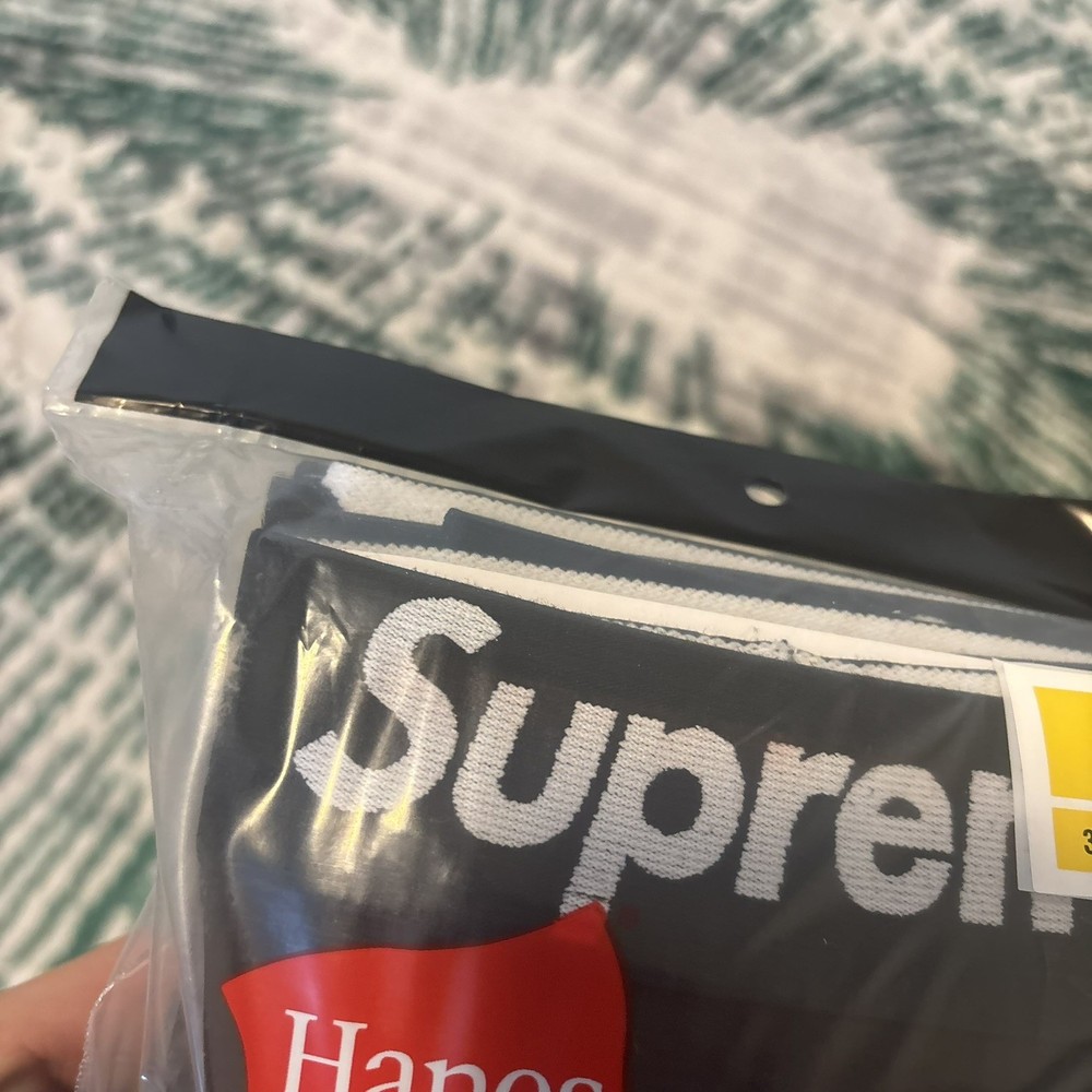 Supreme Hanes Boxer Briefs 4 Pack Black Large
