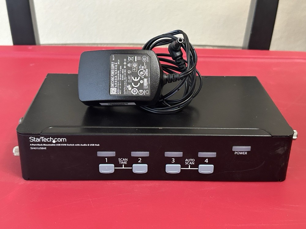 STARTECH 4-Port Rack Mountable USB KVM Switch with Audio & USB Hub SV431USBAE