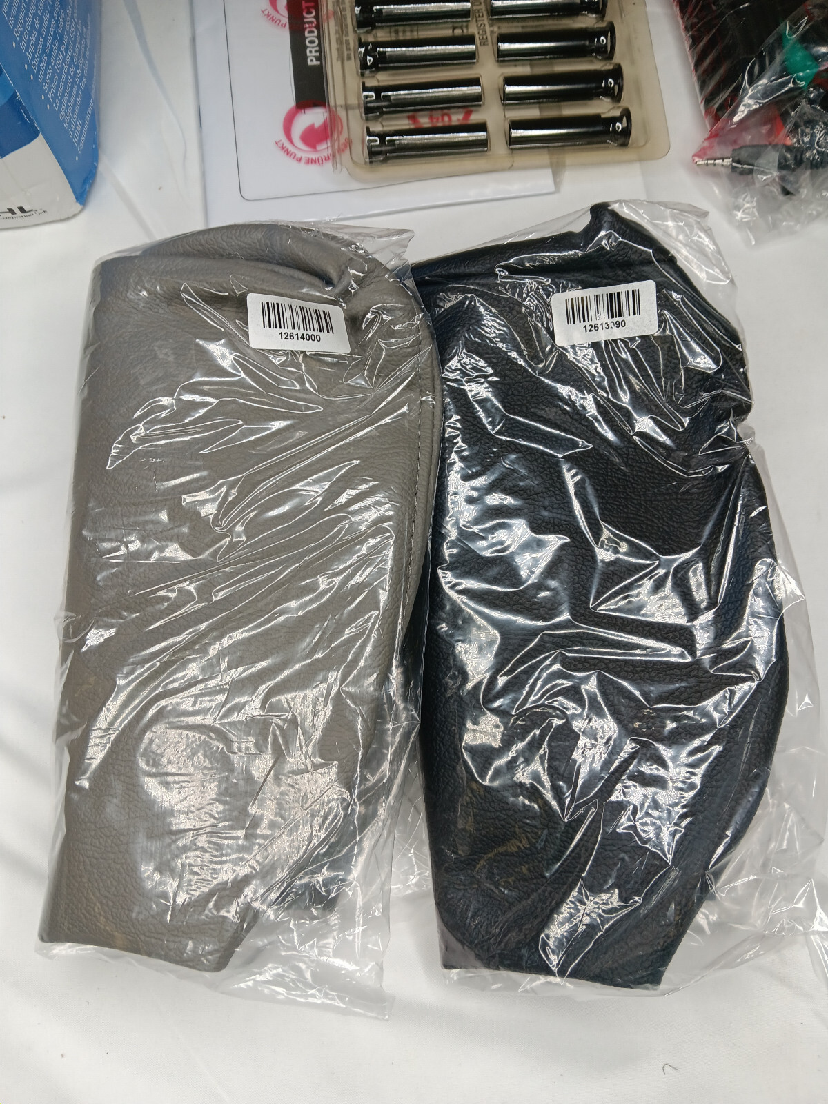 Audiovox AVXMTGHR9HD 9" Headrest HD Monitor w/ DVD Player