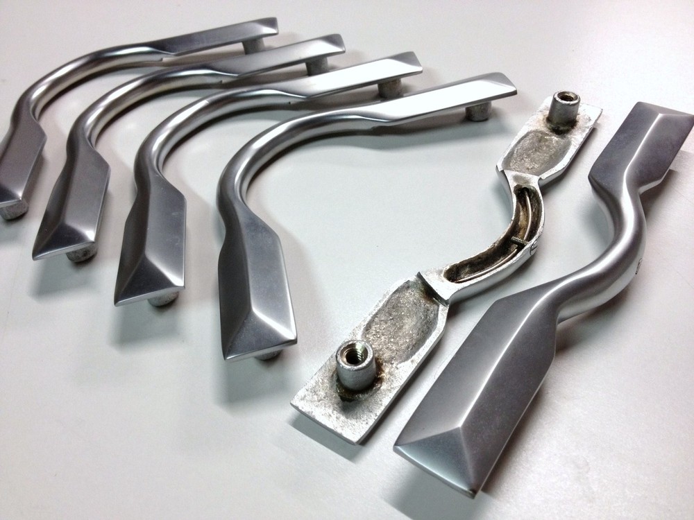 QUALITY SOLID Pool Snooker Table SATIN CHROME Pocket Brackets Heavy boss Square