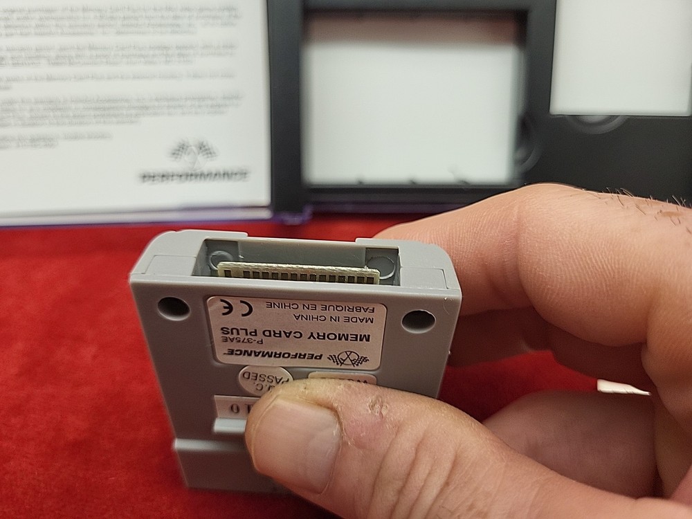 Nintendo 64 Memory Card Plus with Case - READ