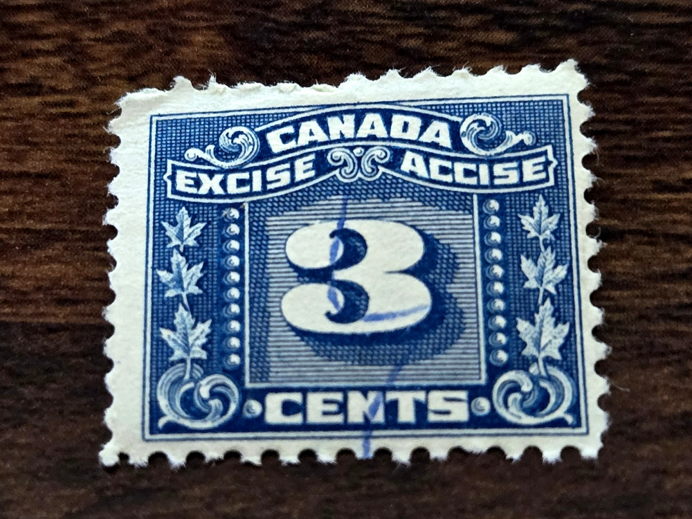 CANADA Assorted EXCISE TAX VARIOUS ISSUES 5 stamps (1) MNH (2) MPH (2) UPH