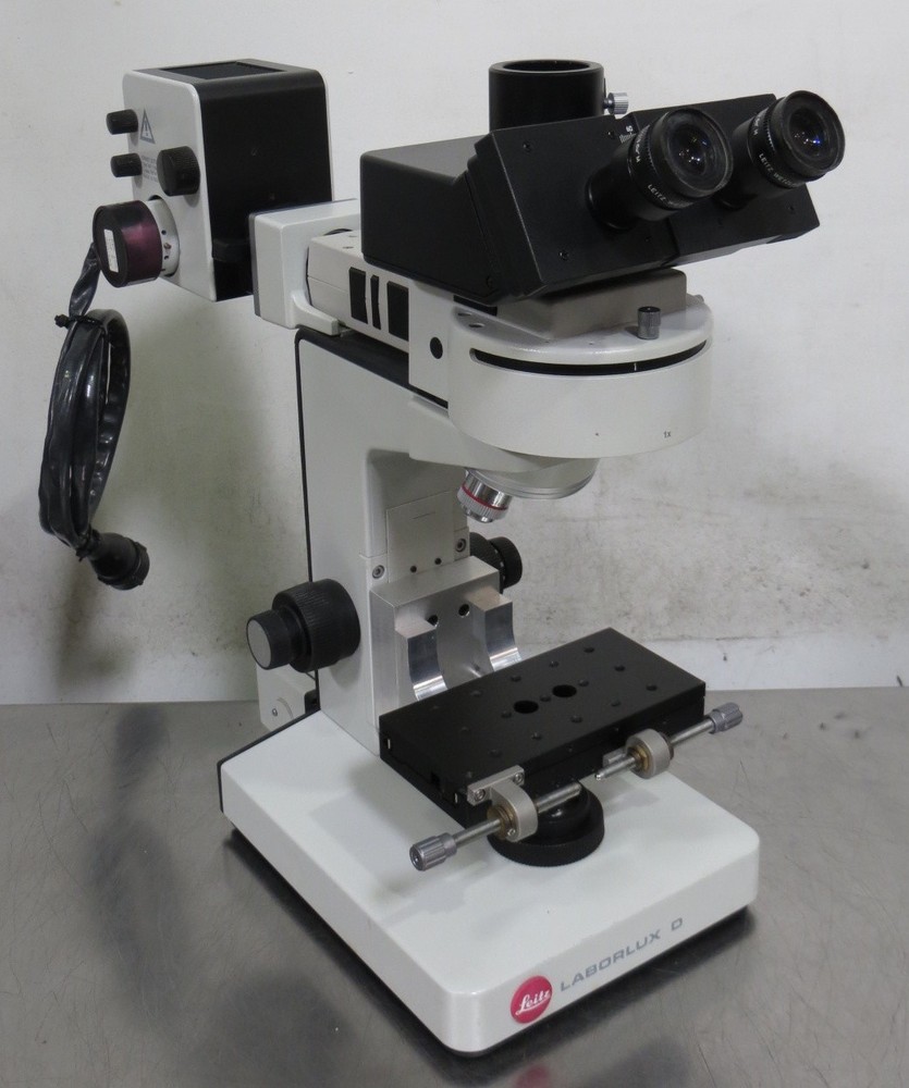 T199186 Leitz Laborlux D Trinocular Microscope w/ EF 4X Objective