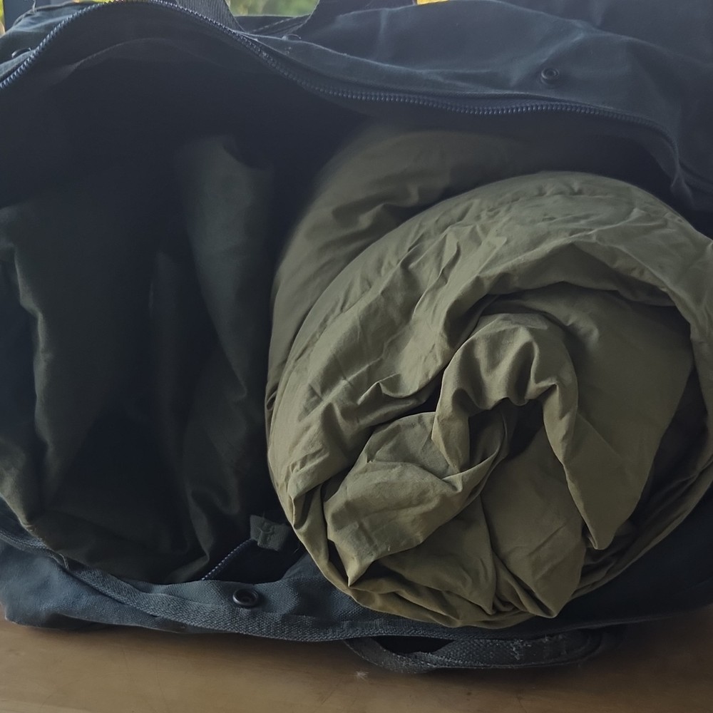 Mountain M-1949 Type I Sleeping Bag Regular Green Feather/Down Cotton Shell