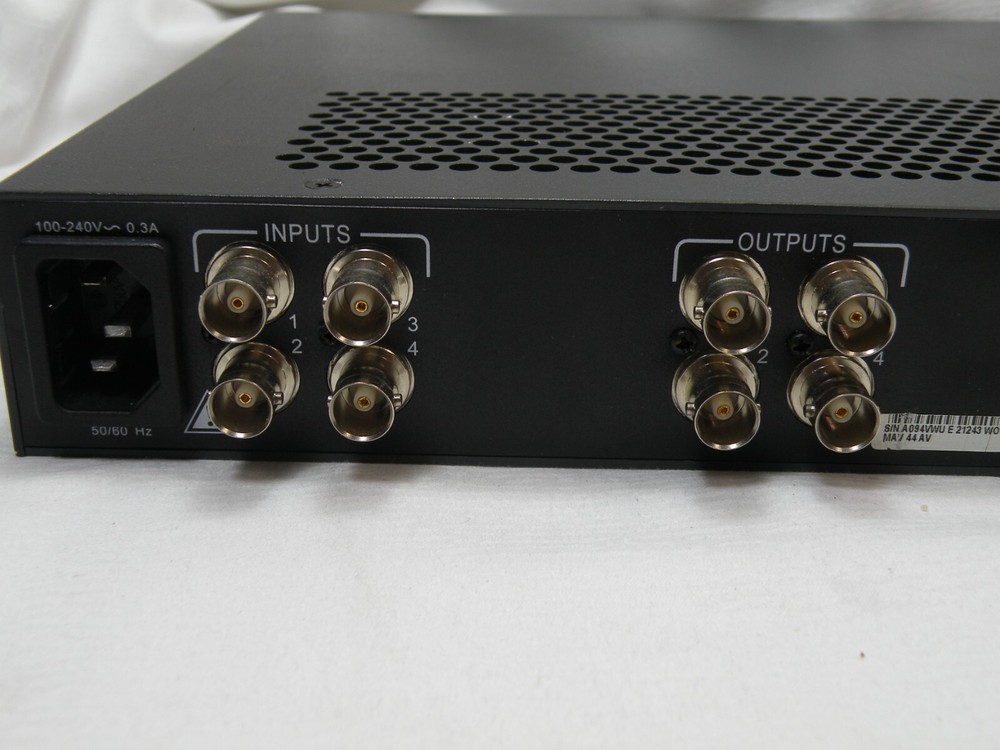 Extron MAV 44 AV, Composite Video Audio Matrix Switcher