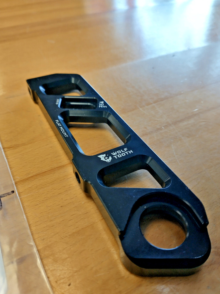 Wolf Tooth Components Lithic Mountain Fork Dropout chip non-DRV - Flat Mount 110