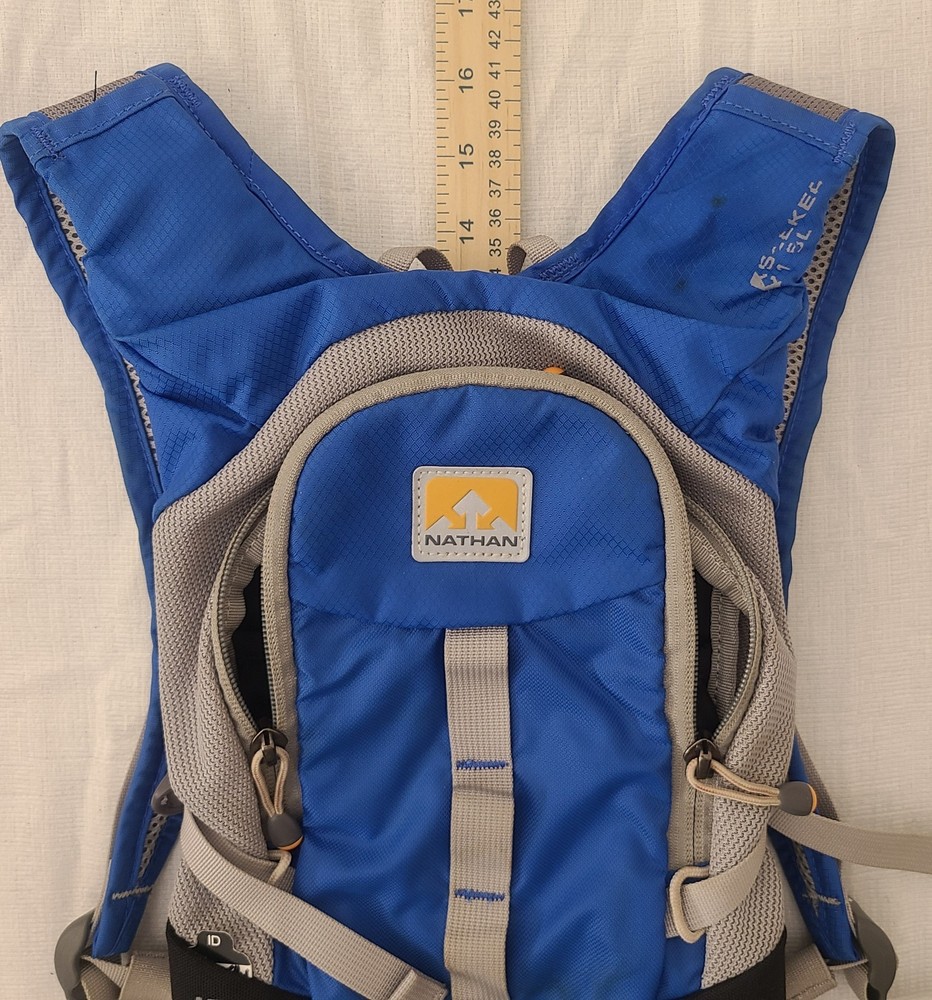 Nathan Seeker Hydration Pack Blue/White No Bladder