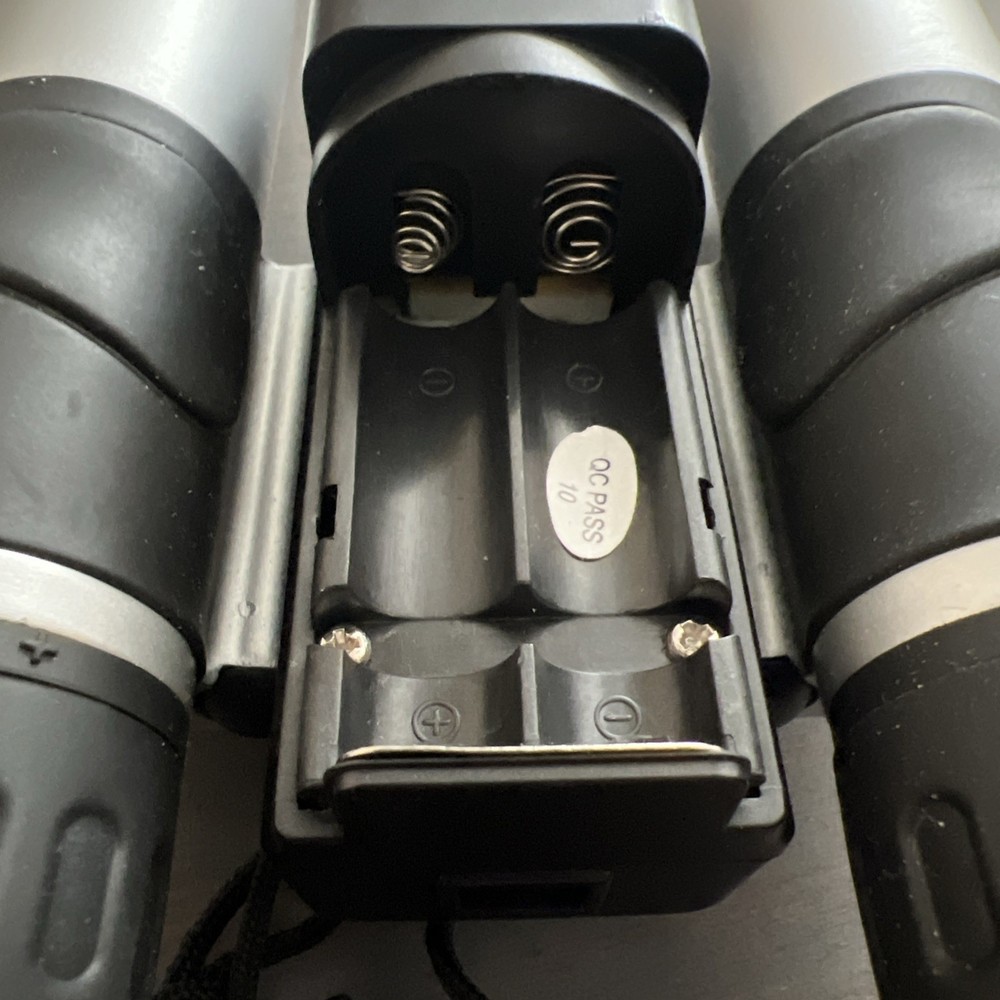 SHARK Digital Binoculars with Built-In Camera & LCD Screen – Tested - FREE SHIP!