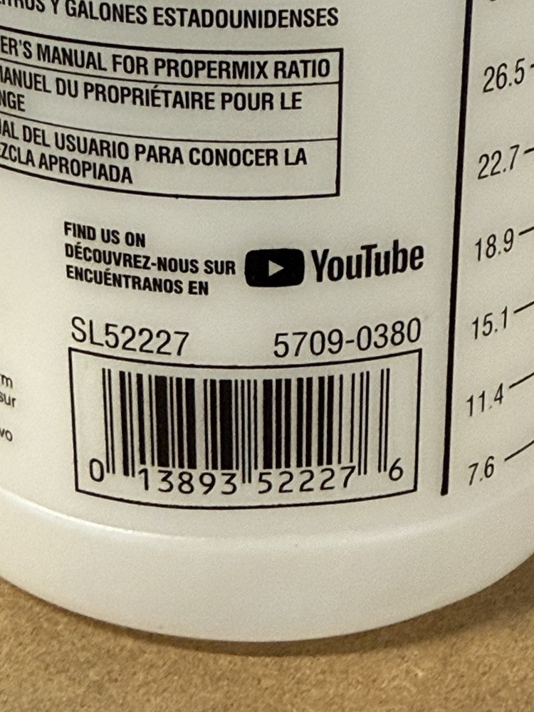 Starbrite 2 Stroke Mixing Bottle