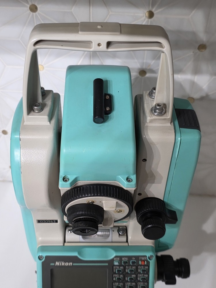 NIKON NPL-352 UNTESTED
