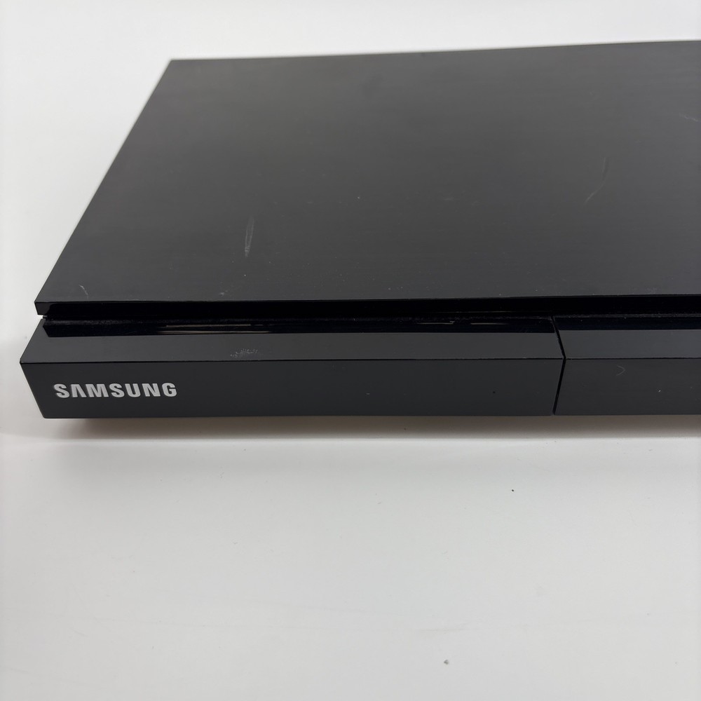 Samsung BD-D5500 3D Blu-ray DVD CD Player Touchscreen Menu No Remote
